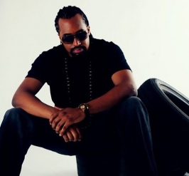 30 Seconds To Hollywood - Navio